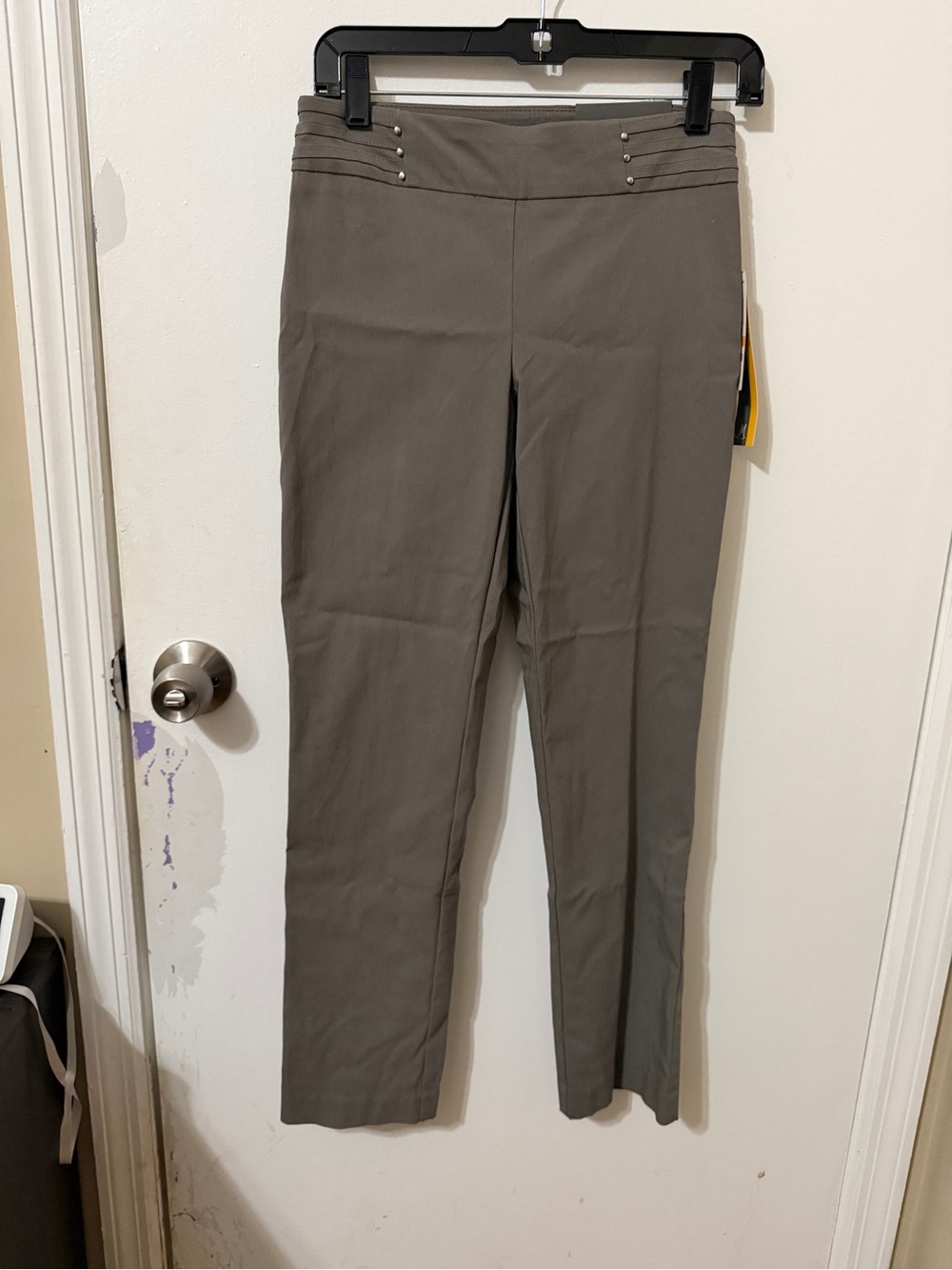 JM collection pull on slacks new with tags.